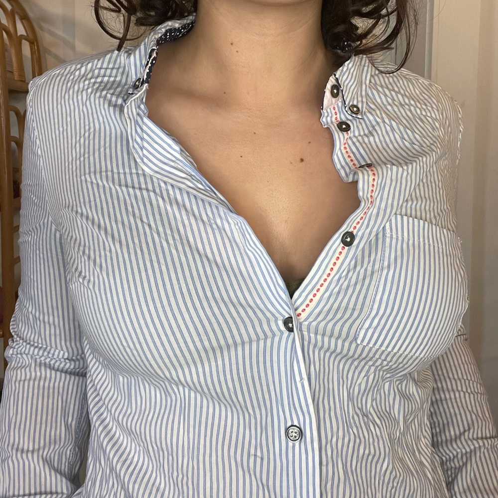 ANTHRO button down top - Picture 2 of 3